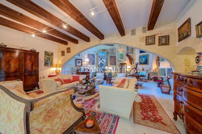 Image No.54-5 Bed Farmhouse for sale