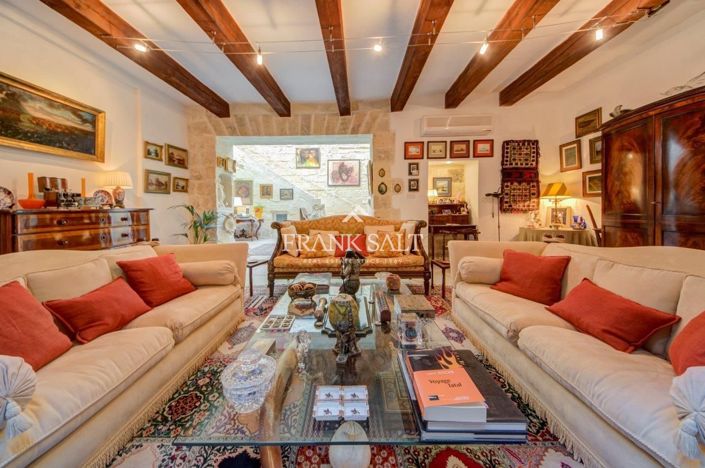 Image No.58-5 Bed Farmhouse for sale