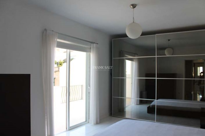 Image No.8-Propriété de 1 chambre à vendre à Sliema