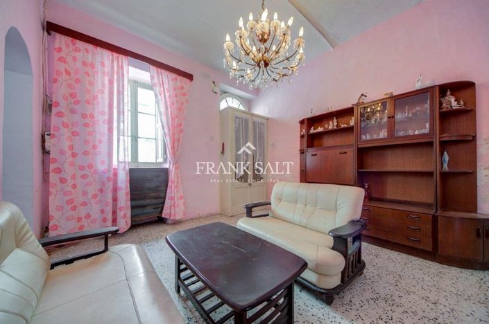 Image No.2-2 Bed Townhouse for sale