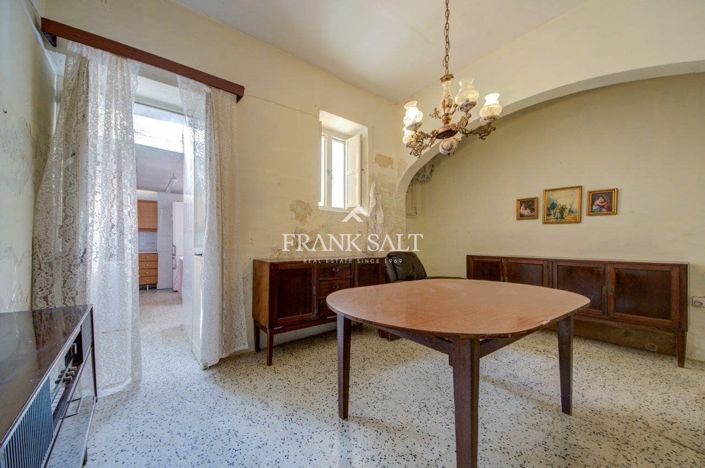 Image No.6-2 Bed Townhouse for sale