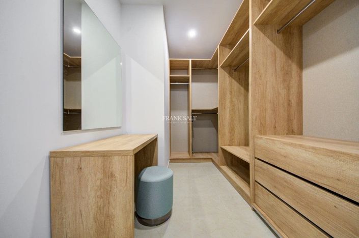 Image No.13-Propriété de 3 chambres à vendre à Sliema