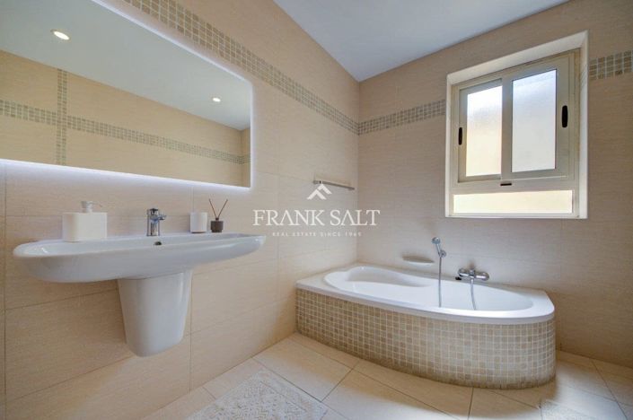 Image No.14-3 Bed Penthouse for sale