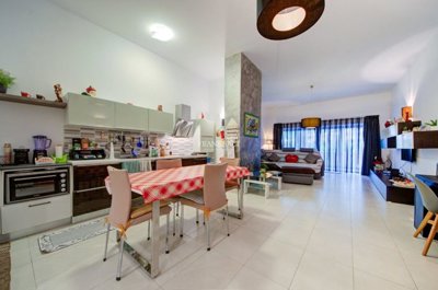 1 - Malta, Propriété