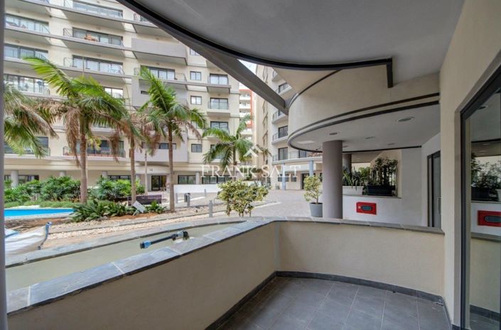 Image No.20-2 Bed Apartment for sale