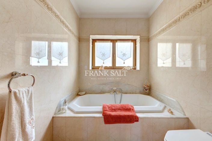 Image No.17-2 Bed Penthouse for sale