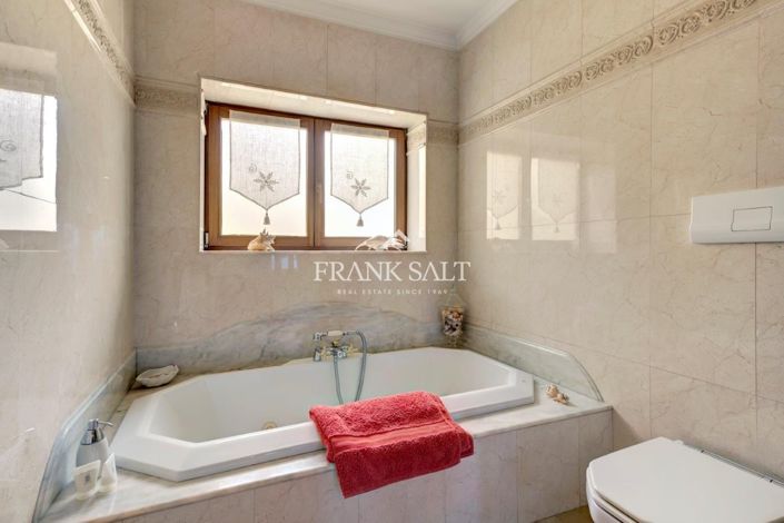 Image No.18-2 Bed Penthouse for sale