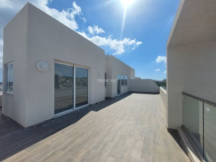 Image No.13-Propriété de 3 chambres à vendre à Gzira