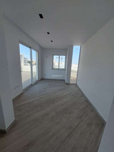 Image No.4-Propriété de 3 chambres à vendre à Gzira