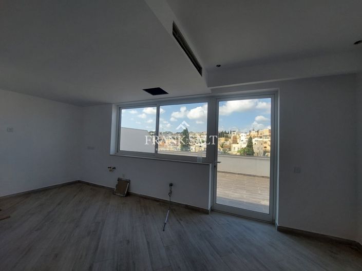 Image No.5-Penthouse de 3 chambres à vendre à Gzira