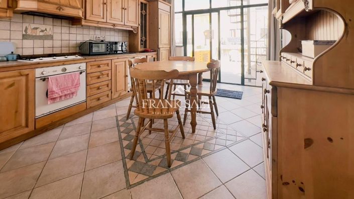 Image No.2-2 Bed Penthouse for sale