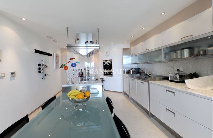 Image No.10-Appartement de 3 chambres à vendre à Portomaso