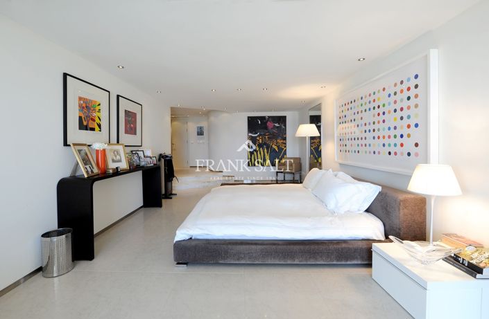 Image No.14-Appartement de 3 chambres à vendre à Portomaso