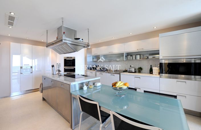 Image No.21-Appartement de 3 chambres à vendre à Portomaso