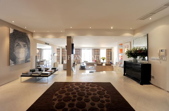 Image No.4-Appartement de 3 chambres à vendre à Portomaso