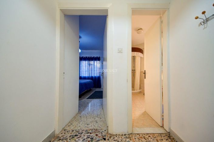 Image No.13-4 Bed Property for sale