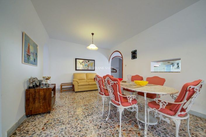 Image No.3-Propriété de 4 chambres à vendre à St Julians