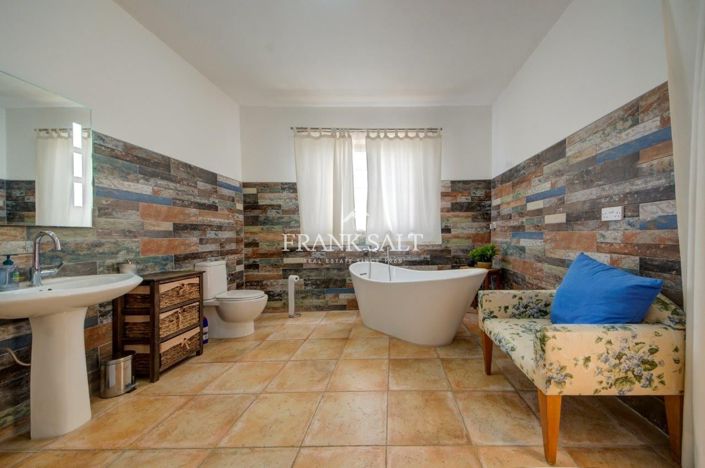 Image No.15-Maison de 5 chambres à vendre à Ghajnsielem