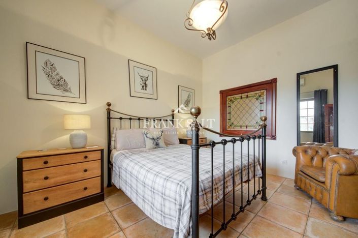 Image No.9-Maison de 5 chambres à vendre à Ghajnsielem