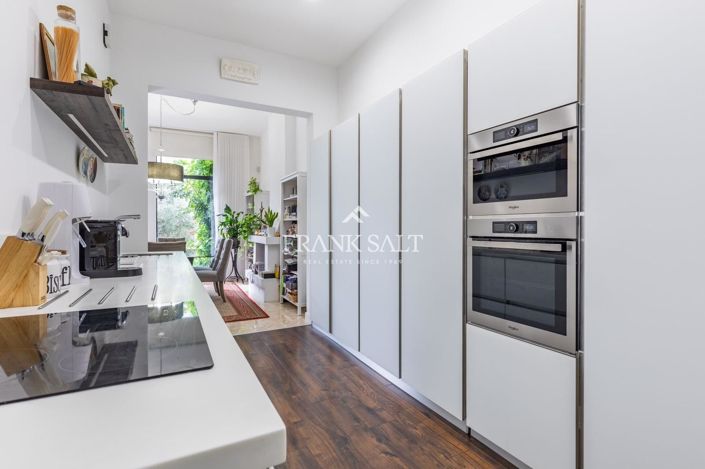 Image No.16-3 Bed Townhouse for sale