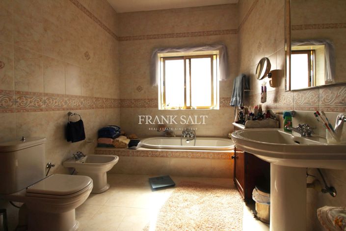 Image No.17-Villa de 4 chambres à vendre à Ta' L-Ibrag