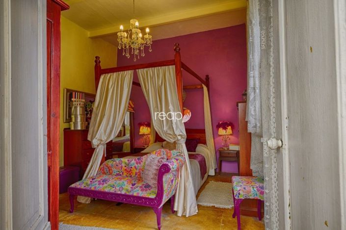 Image No.14-4 Bed Farmhouse for sale