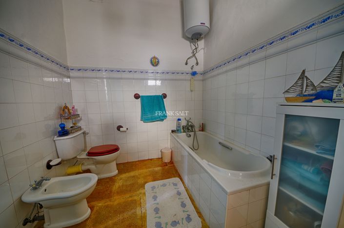 Image No.18-Propriété de 4 chambres à vendre à Zurrieq