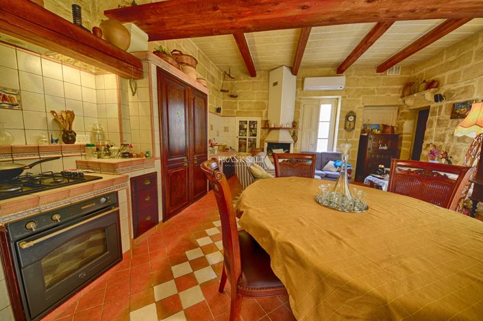 Image No.7-Propriété de 4 chambres à vendre à Zurrieq