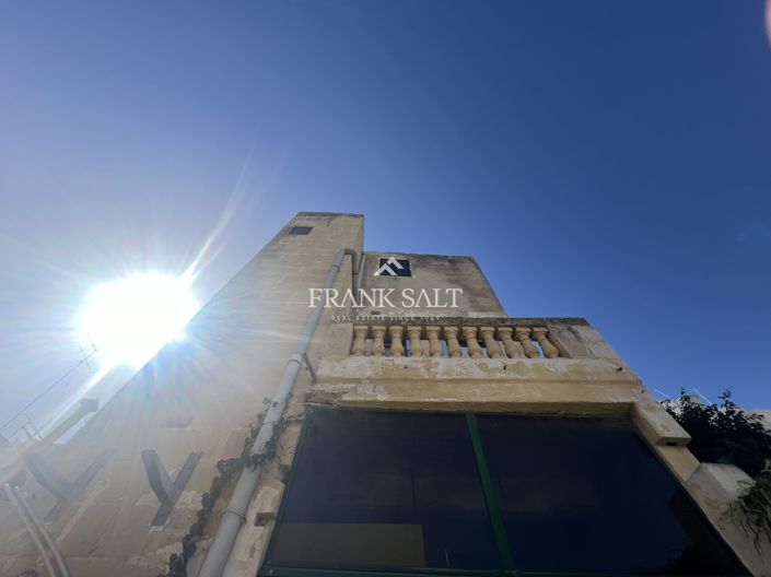 Image No.8-3 Bed Townhouse for sale