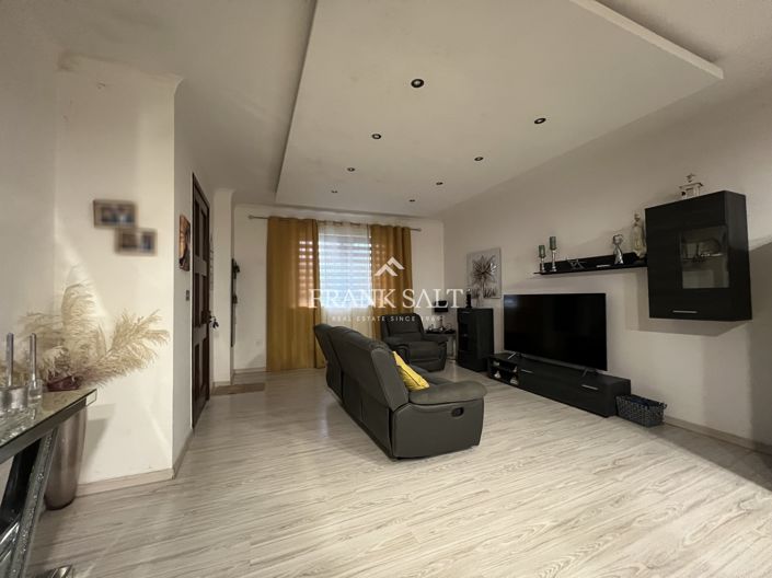 Image No.6-Appartement de 3 chambres à vendre à Zabbar