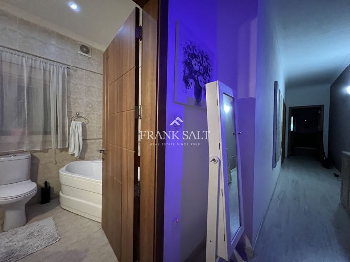 Image No.8-Appartement de 3 chambres à vendre à Zabbar