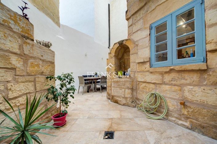 Image No.10-Ferme de 3 chambres à vendre à Malta