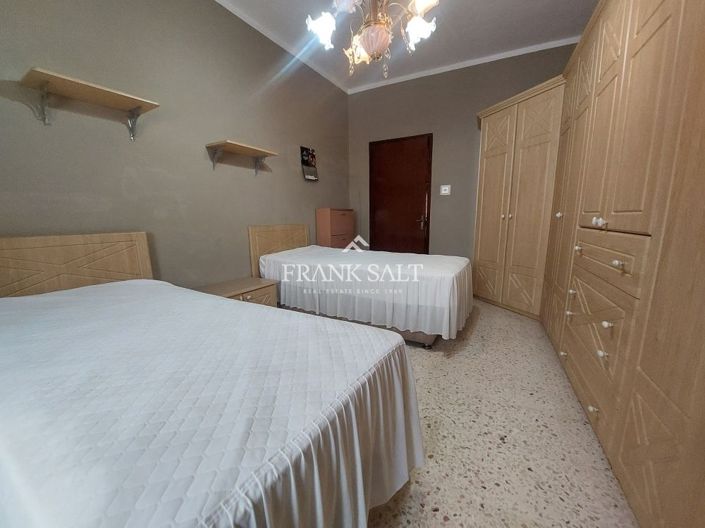 Image No.10-4 Bed Apartment for sale