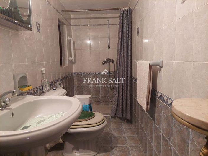 Image No.13-4 Bed Apartment for sale