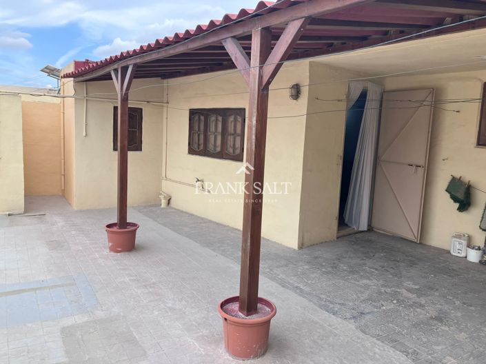 Image No.15-4 Bed Apartment for sale