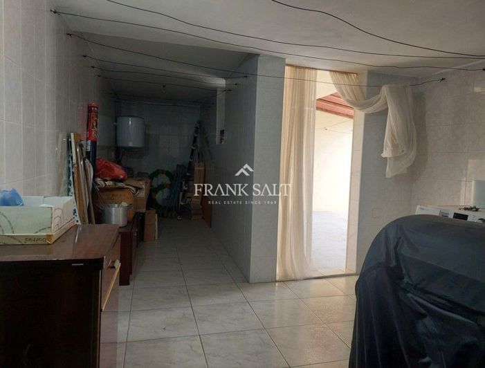 Image No.19-4 Bed Apartment for sale