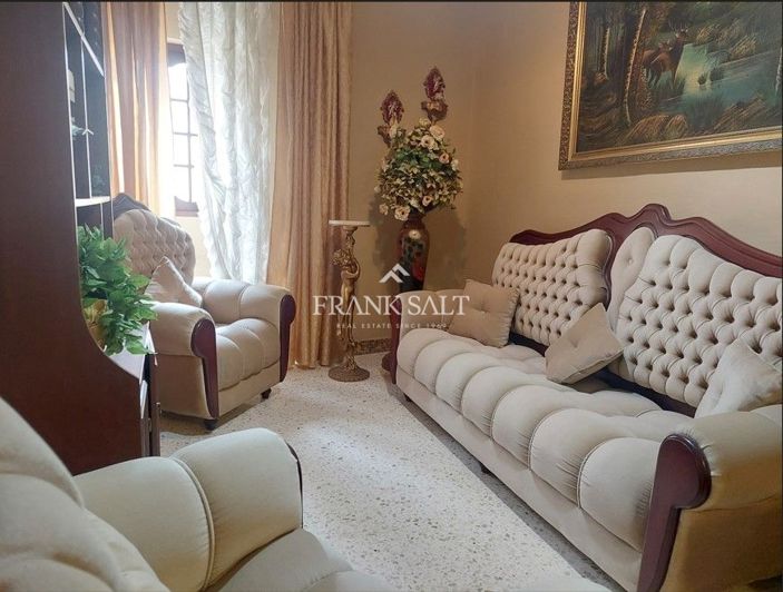 Image No.2-4 Bed Apartment for sale