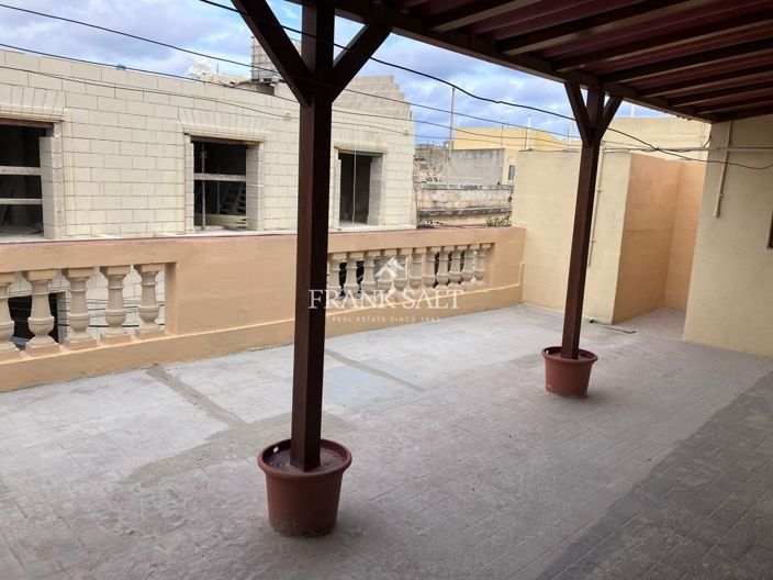 Image No.20-4 Bed Apartment for sale