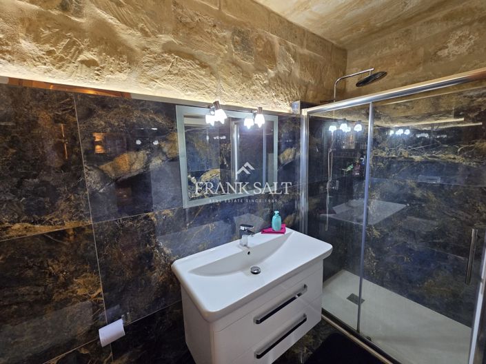 Image No.16-1 Bed Farmhouse for sale