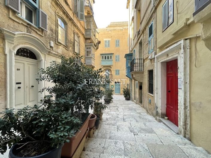 Image No.13-1 Bed Apartment for sale