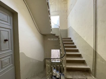 834ff05a-40f6-4e81-891e-630ea6c3b57c