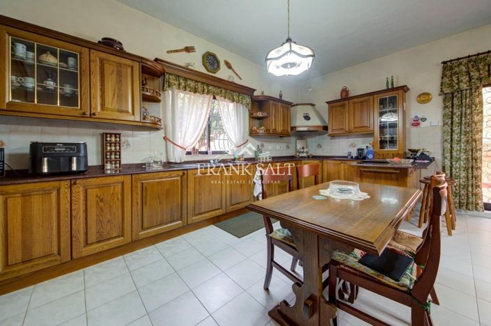 Image No.1-Villa de 3 chambres à vendre à Gzira