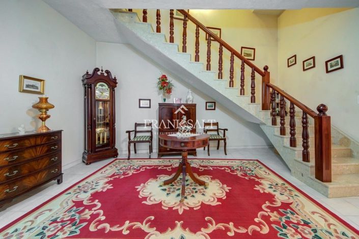 Image No.18-3 Bed Villa for sale