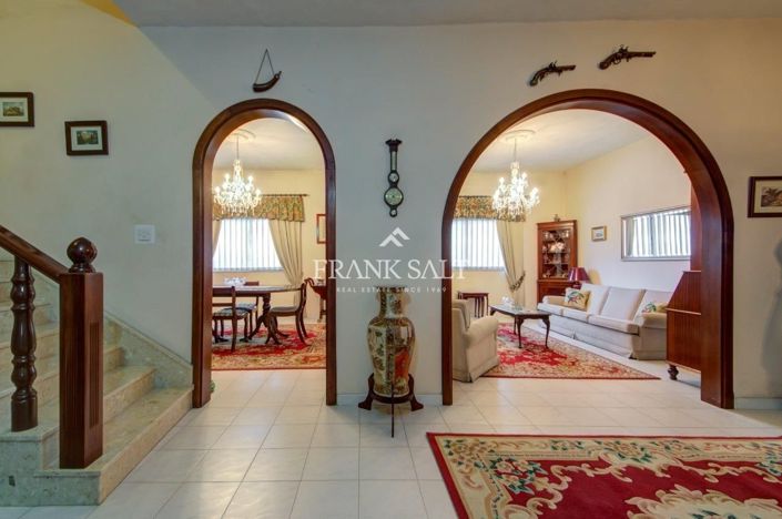 Image No.19-3 Bed Villa for sale