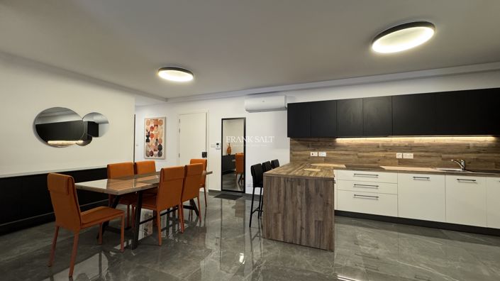 Image No.3-3 Bed Property for sale