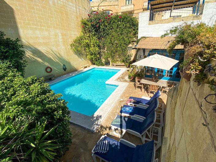 Image No.2-3 Bed Property for sale