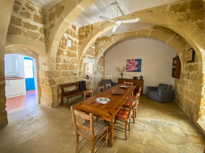 Image No.5-3 Bed Property for sale