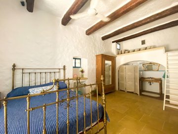 f17bf391-5ba7-4c11-bcdb-41c5675f2228