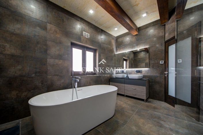 Image No.15-Ferme de 3 chambres à vendre à Xaghra