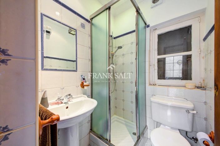 Image No.13-3 Bed Townhouse for sale